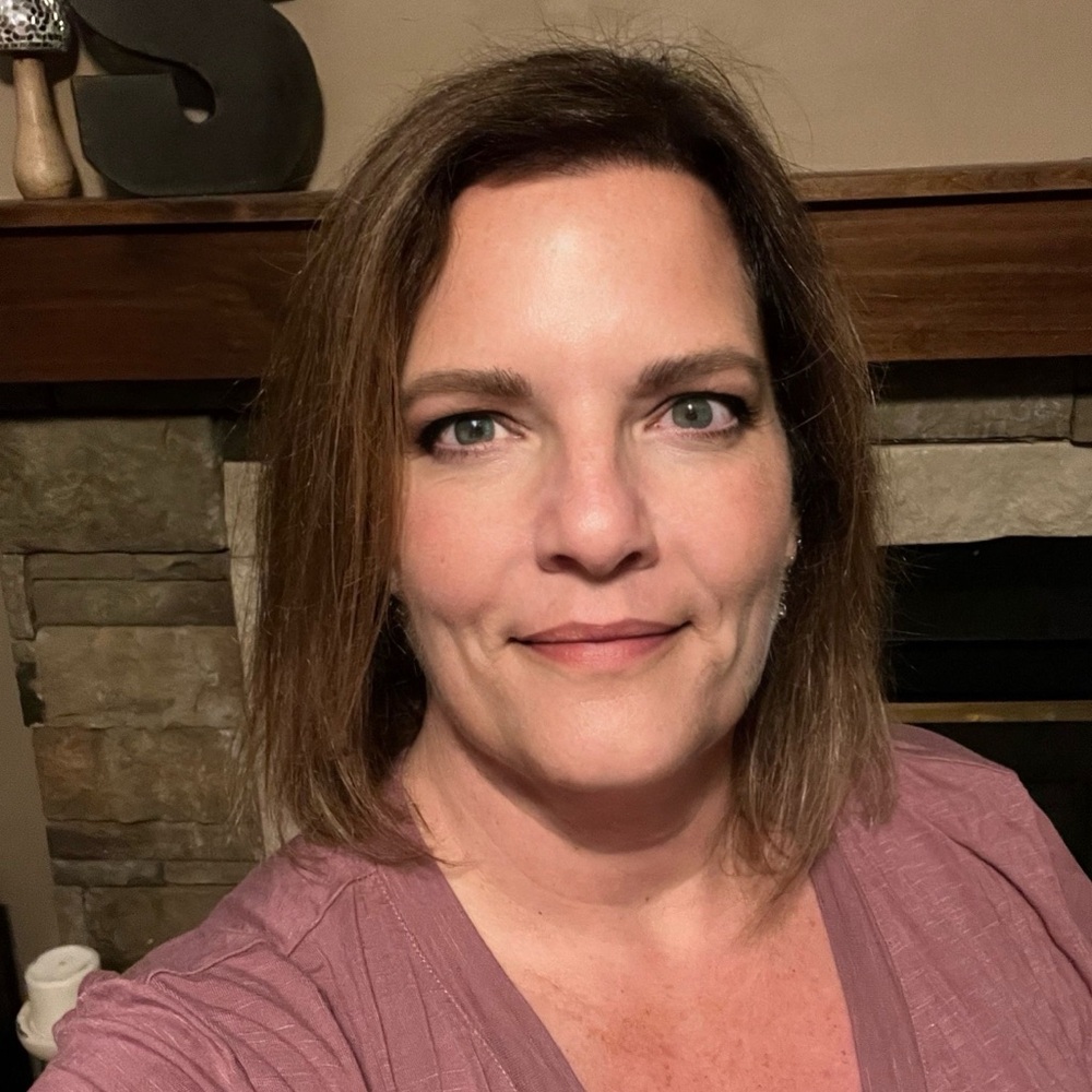 Meet your Posher, Deena